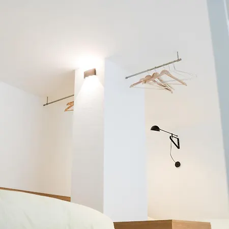 Appartamento Untitled33 *